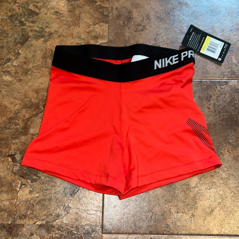 NWT Nike pro dri-fit shorts 💋